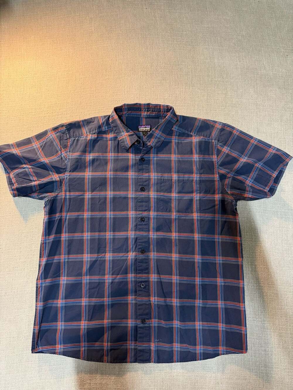 Patagonia Organic Cotton Plaid Short Sleeve Button-Up Shirt Blue L